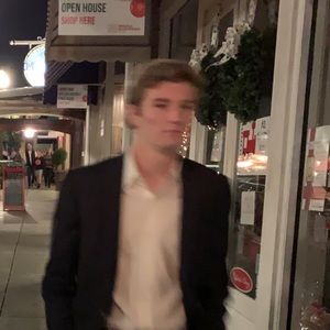 Meet your Posher, Andrew